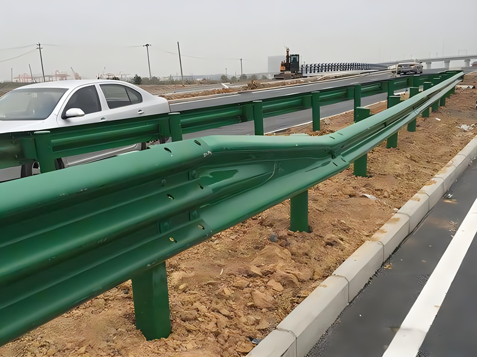 宜昌高速波形护栏板日常维护方案确保道路安全新举措